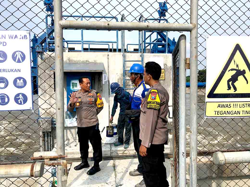 Kapolsek Sekaran Tinjau Bendungan Gerak Desa Kendal Kecamatan Sekaran