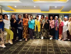 Kompak Berbatik di Gala Premier Film “Bila Esok Ibu Tiada”