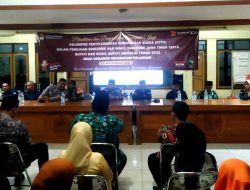 Pelantikan Kelompok Penyelenggara Pemungutan Suara (KPPS) Desa Kebaron untuk PILKADA 2024