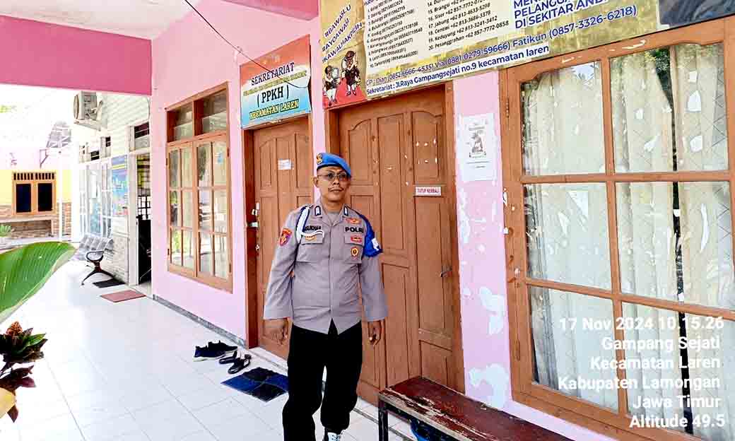 Polsek Laren Laksanakan Patroli Di Kantor Ppk Serta Panwascam Kecamatan Laren