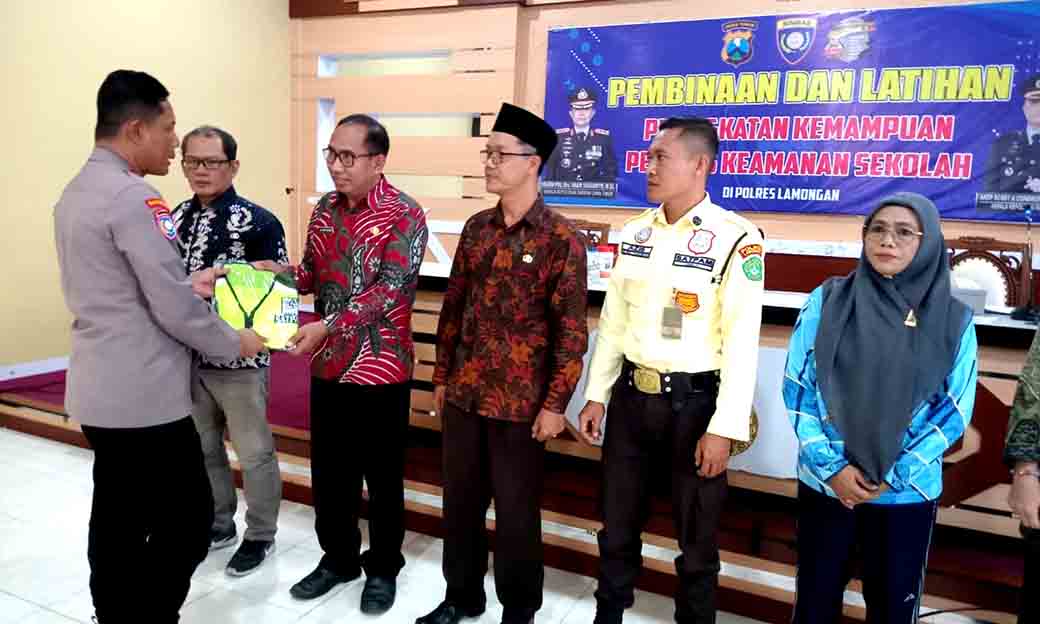 Satbinmas Polres Lamongan Gelar Pembinaan Dan Latihan Untuk Peningkatan Kemampuan Petugas Keamanan Sekolah Tahun 2024