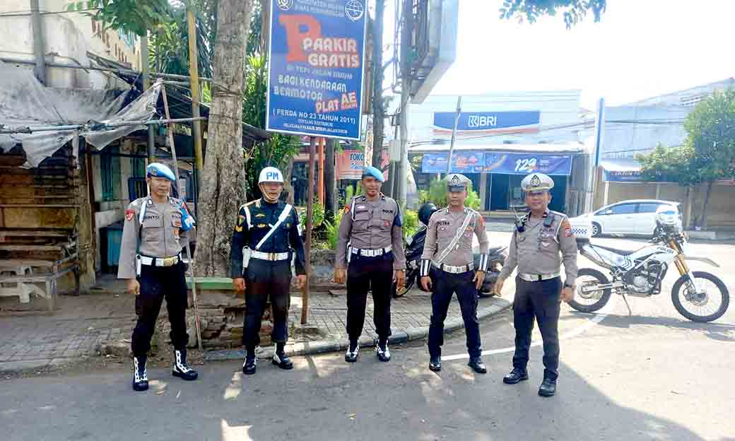 Sinergitas Tni Polri Melakukan Pengamanan Kunjungan Wakil Presiden Ri Ke Ngawi