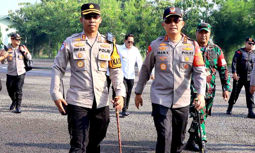 Sinergitas Tni Polri Melakukan Pengamanan Kunjungan Wakil Presiden Ri Ke Ngawi 2