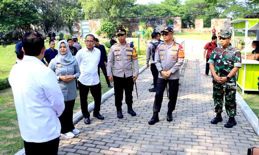 Sinergitas Tni Polri Melakukan Pengamanan Kunjungan Wakil Presiden Ri Ke Ngawi 3