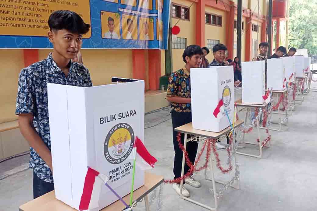 Wujudkan Demokrasi, Pemilihan Ketua Osis Smks Pgri 1 Ngawi Ala Pemilu