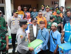Kapolda Jabar Tinjau Lokasi Bencana di Sukabumi dan Salurkan Bantuan
