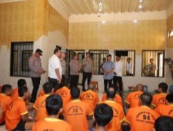 Kapolres Lamongan Gelar Pembinaan Rohani dan Mental untuk Tahanan