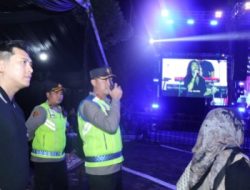 Polres Lamongan Gelar Pengamanan Konser Musik “Swara Semesta Menyapa” di WBL