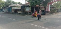 Polsek Sekaran Laksanakan Giat Commander Wish Pengaturan Arus Lalu Lintas di Wilayah Kecamatan Sekaran