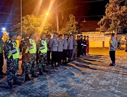 Kapolsek Laren Pimpin Apel Kesiapan Pengamanan Pergantian Malam Tahun Baru 2025