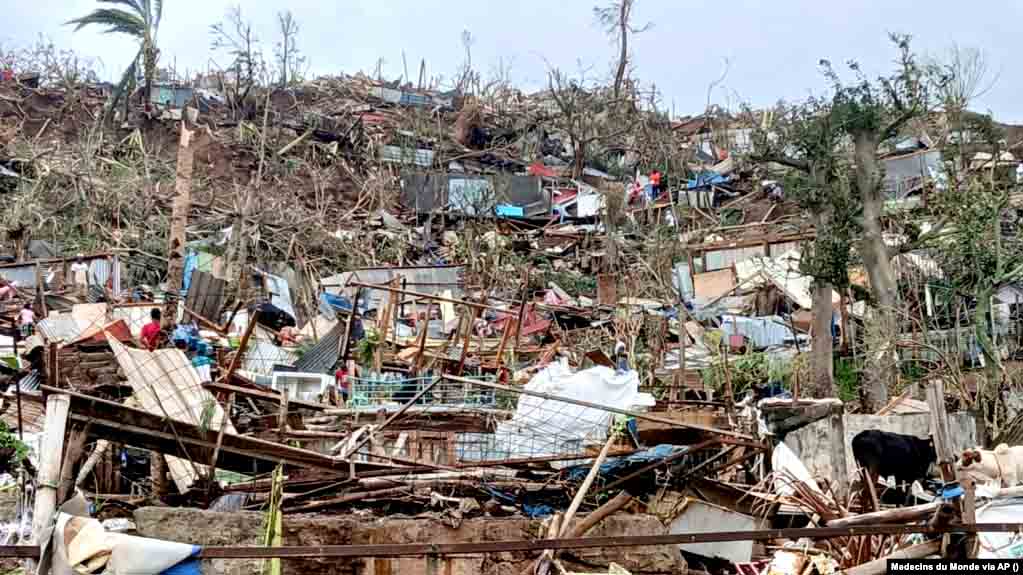 Prancis Akan Berlakukan Jam Malam Di Mayotte