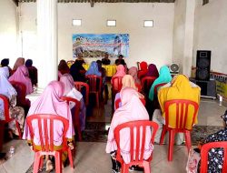 Hj. Komsatun dari Fraksi Golkar Sosialisasikan Dua Perda dalam Sosper VIII 2024