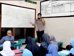 Bu Bhabin Ngawi Ngajar Ngaji di Tambakromo, Bangun Moral Generasi Sejak Dini