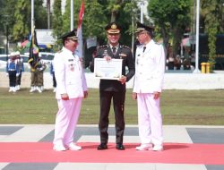 Kapolres Jember Terima Dua Penghargaan dalam Upacara Hari Jadi Kabupaten Jember ke-96