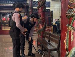 Jelang Imlek Polres Tanjungperak Sterilisasi Sejumlah Klenteng di Surabaya