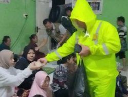Tanggap Bencana Polisi Bersama TNI dan BPBD Evakuasi Korban Pergeseran Tanah di Pasuruan