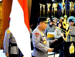 Kapolri Pimpin Sertijab Kapolda Sumbar Irjen Pol Dr. Gatot Tri Suryanta
