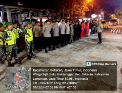 Kapolsek Sekaran Iptu Ahmad Zunaidi S.IP Pimpin Apel Gabungan Pengamanan Pergantian Malam Tahun Baru 2025