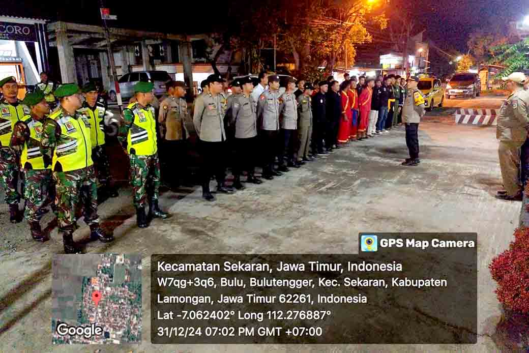 Kapolsek Sekaran Iptu Ahmad Zunaidi S.ip Pimpin Apel Gabungan Pengamanan Pergantian Malam Tahun Baru 2025