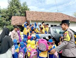 Lebih Dalam Mengenal Polri, Polsek Pagu Beri Sosialisasi Siswa dan Wali Murid TK Kusuma Mulia Kapurejo