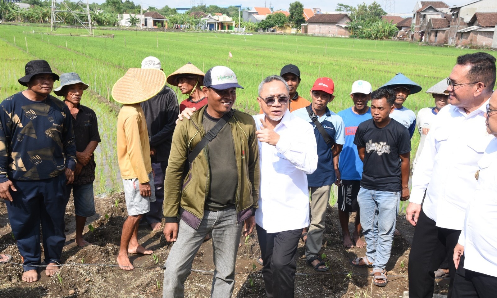 Menko Bidang Pangan Ri Tampung Keluh Kesah Dan Semangati Petani Sidoarjo
