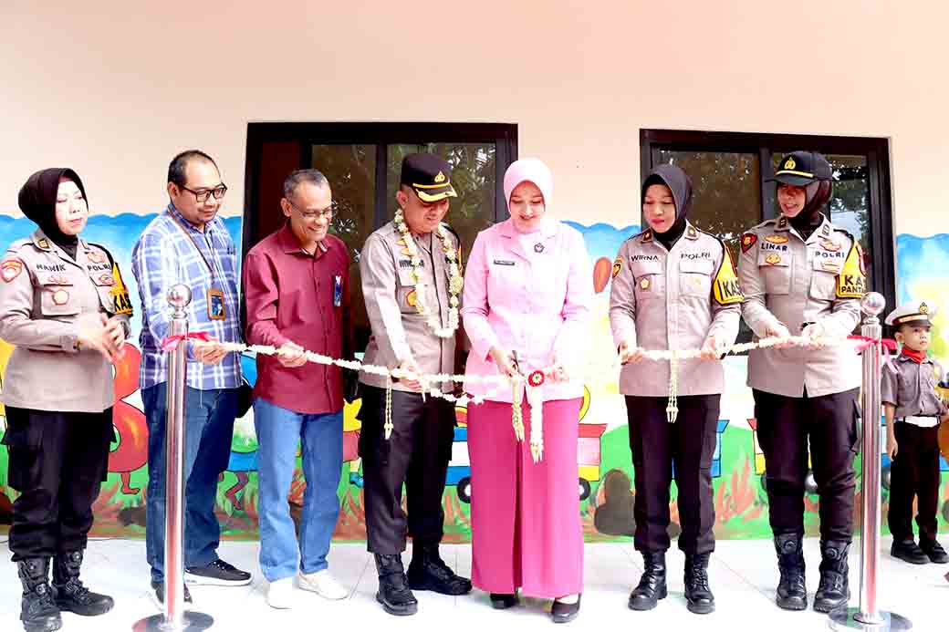 Menyongsong Generasi Emas 2045, Polres Blitar Resmikan Tk Kemala Bhayangkari 45 Kalipang Lotim