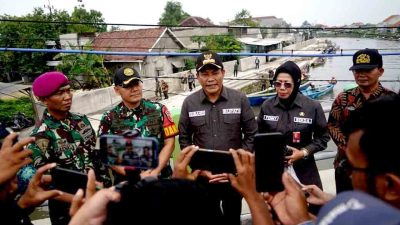 Plt. Bupati Sidoarjo H. Subandi Sidak Hgb Laut Di Desa Segoro Tambak, Kecamatan Sedati 3