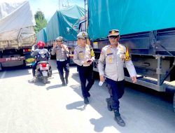 Polres Jember Mediasi Warga yang Blokade Jalan Raya Puger, Arus Lalulintas Kembali Normal