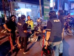 Polres Kediri Kota Kawal Lancar Rombongan Pagar Nusa di Malam Harlah Ke-39
