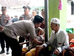 Polres Mojokerto Beri Santunan Duka Kepada Korban Ledakan di Puri