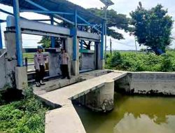 Polsek Sekaran Laksanakan Patroli Cek Ketinggian Debit Air Situasi Masih Normal