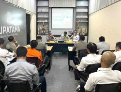 Himbauan Keselamatan Berlalu Lintas kepada Pemohon SIM di Kediri