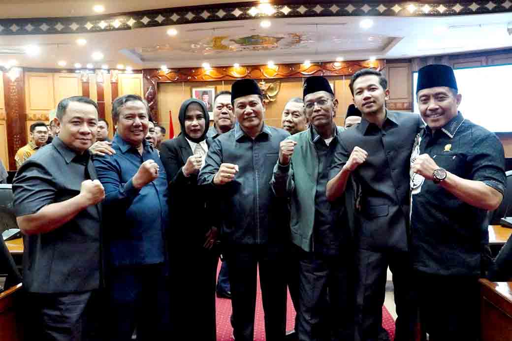 Sidang Paripurna Dprd Sidoarjo Tetapkan Bupati Dan Wabup Terpilih 2025 2030