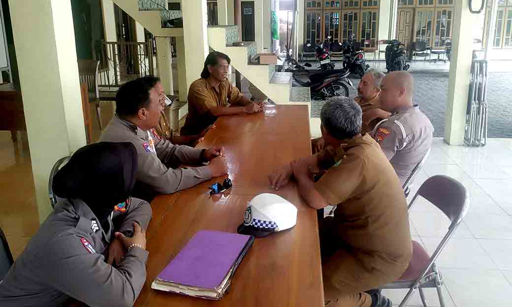 Unit Kamsel Sat Lantas Polresta Sidoarjo Sambang Desa Edukasi Berlalulintas