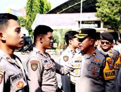 Wakapolres Kediri Lakukan Pengecekan Kelengkapan Identitas dan Kerapian Anggota