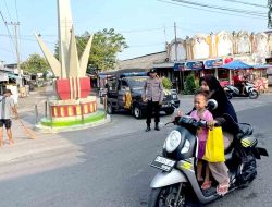 Commander Wish Pagi Polsek Laren Berikan Pelayanan Optimal di Lokasi Rawan Laka Lantas