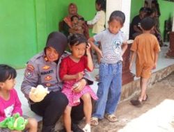Polres Pasuruan Beri Trauma Healing Anak – anak Korban Bencana Tanah Gerak di Purwodadi