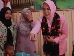 YKB Jatim Berbagi Makanan Bergizi di TK Kemala Bhayangkari 45 Kalipang Blitar