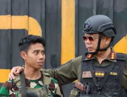 Jalin Sinergitas, Kasatgas Humas Operasi Damai Cartenz-2024 Kunjungi Pos Pamtas Yonif 512 di Oksibil