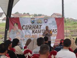 Polres Pasuruan Gelar Jumat Curhat, Bahas Kamtibmas Hingga Gerakan Minum Susu Bagi Anak – anak