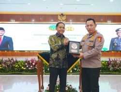 Polri-Kemenhut Tandatangani MoU, Komitmen Jaga Hutan Indonesia dengan Penegakan Hukum