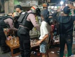 Patrol Perintis Presisi Polres Pelabuhan Tanjungperak Mitigasi Kamtibmas Jelang Ramadhan, 10 Pemuda Pesta Miras Diamankan