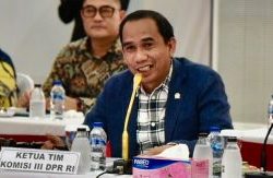 Komisi III DPR: Kapolri Tunjukkan Sikap Bijaksana Merespons Lagu ‘Bayar Bayar Bayar’