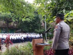 Polisi Ajak Siswa-Siswi SMPN 1 Pare Ciptakan Lingkungan Sekolah Lebih Kondusif