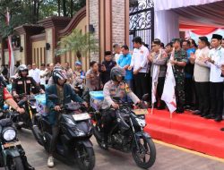 Kapolri dan Panglima TNI Buka Kegiatan Baksos Presisi : Pastikan Kebutuhan Pokok Terjaga Selama Ramadan