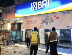 Patroli Obvit Polsek Babat Berikan Himbauan Kamtibmas Kepada Petugas Satpam Bank BRI