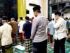 Anggota Polsek Babat Laksanakan Sholat Tarawih Berjamaah