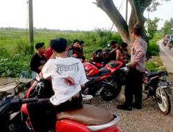 Anggota Polsek Sekaran Patroli Saat Ngabuburit Jelang Buka Puasa