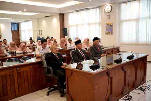 Bupati dan wakil bupati tuban hadiri secara daring peluncuran indikator mcp 2025 oleh kpk 2