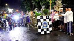 Bupati Lamongan Lepas 456 Pesepeda untuk Gowes Malam Ramadan